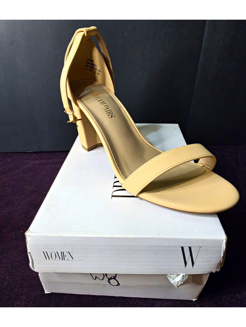 Drew Pairs Women's Nude Strap Block Heel Sandals Size 8